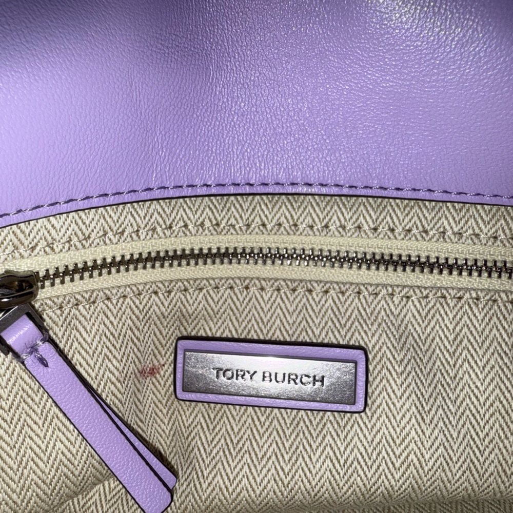 Tory Burch Small Kira Chevron Quilted Bag in Lavender Cloud💜 - Picture 8 of 15